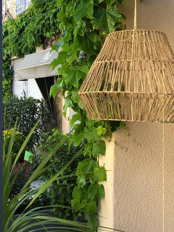 Logis Hotel La Feniere La Bouilladisse Zewnętrze zdjęcie