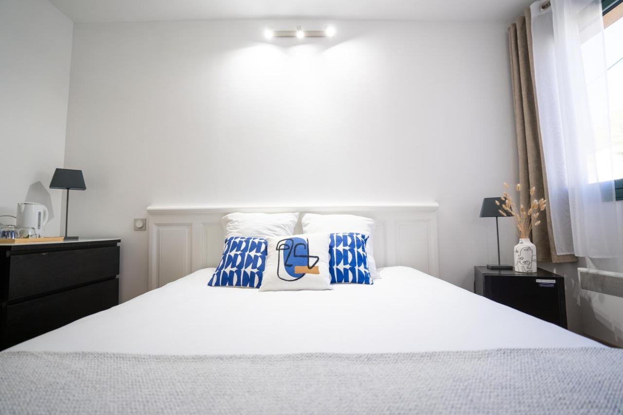 Logis Hotel La Feniere La Bouilladisse Zewnętrze zdjęcie