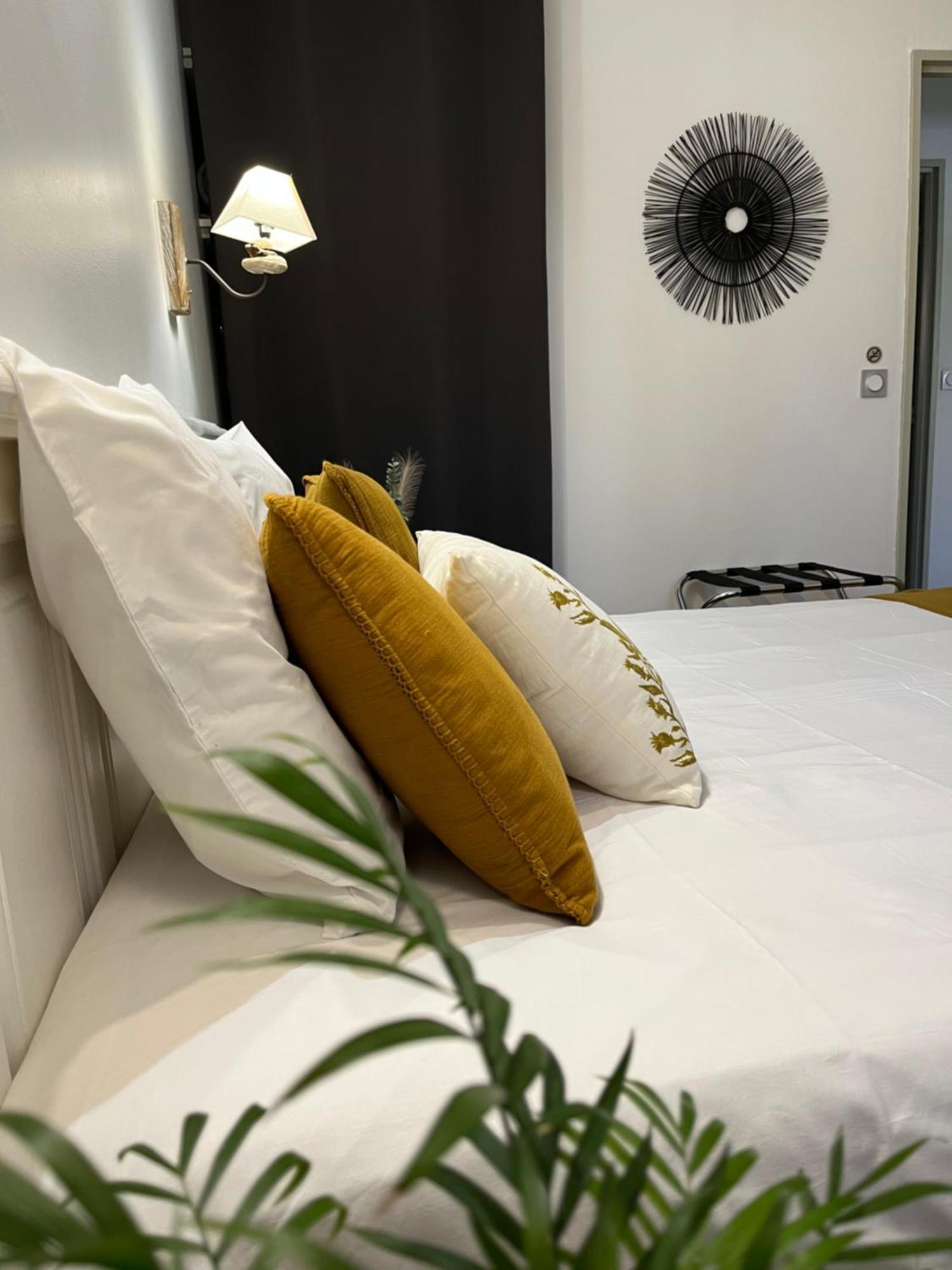 Logis Hotel La Feniere La Bouilladisse Zewnętrze zdjęcie