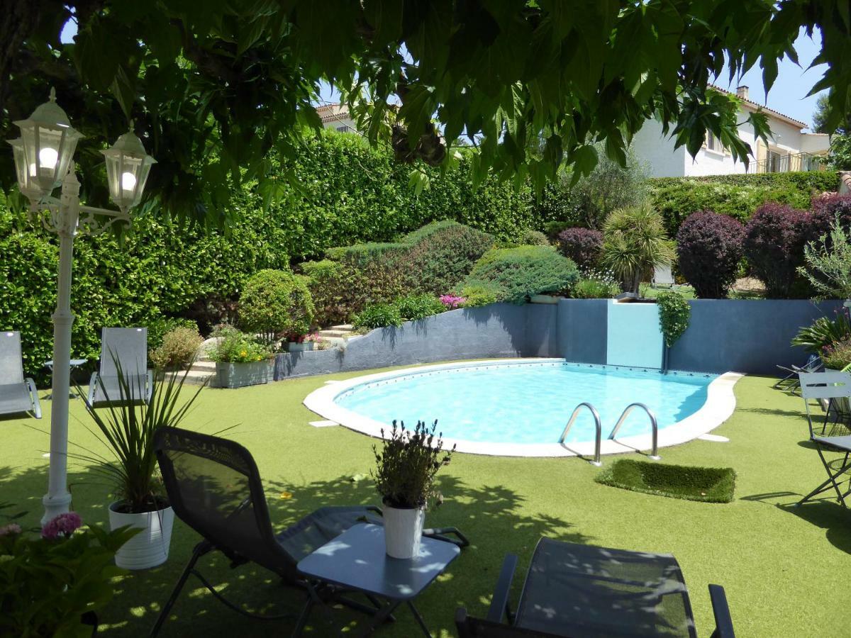 Logis Hotel La Feniere La Bouilladisse Zewnętrze zdjęcie